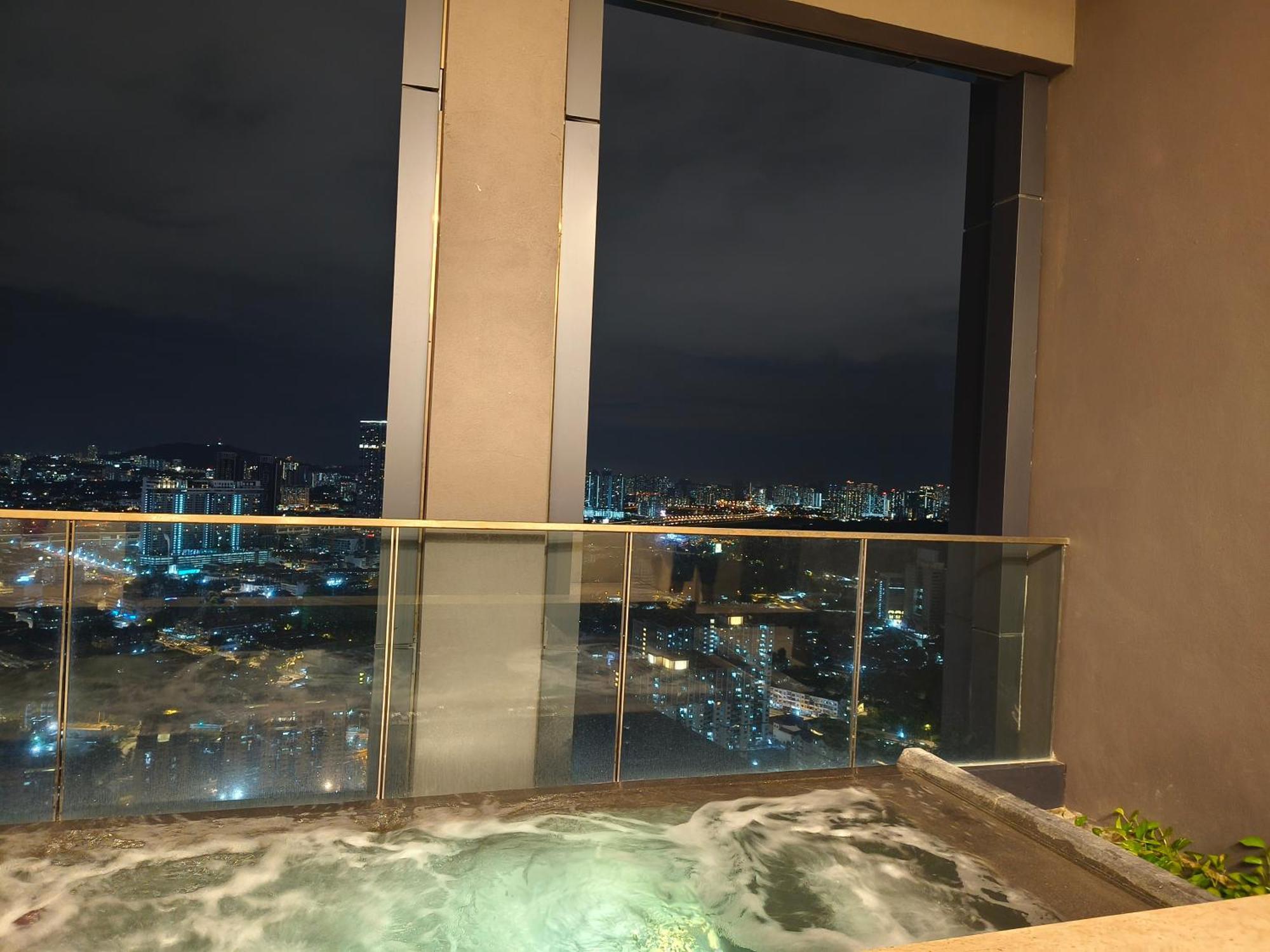 Lucentia Suites Klcc By City View Kuala Lumpur Zewnętrze zdjęcie